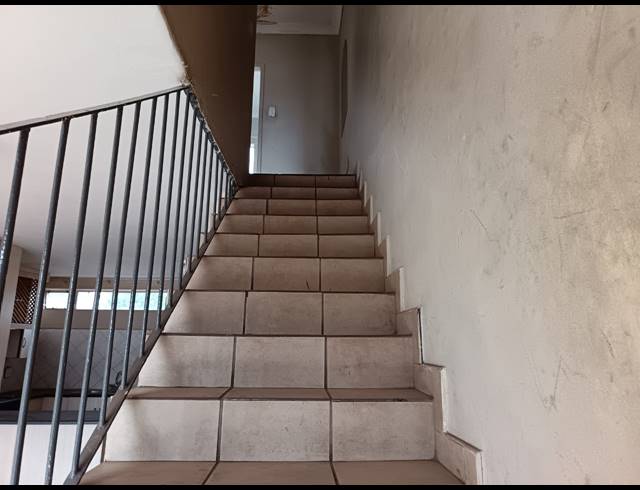 38 BEDROOM FLAT FOR SALE IN VANDERBIJLPARK CW 6